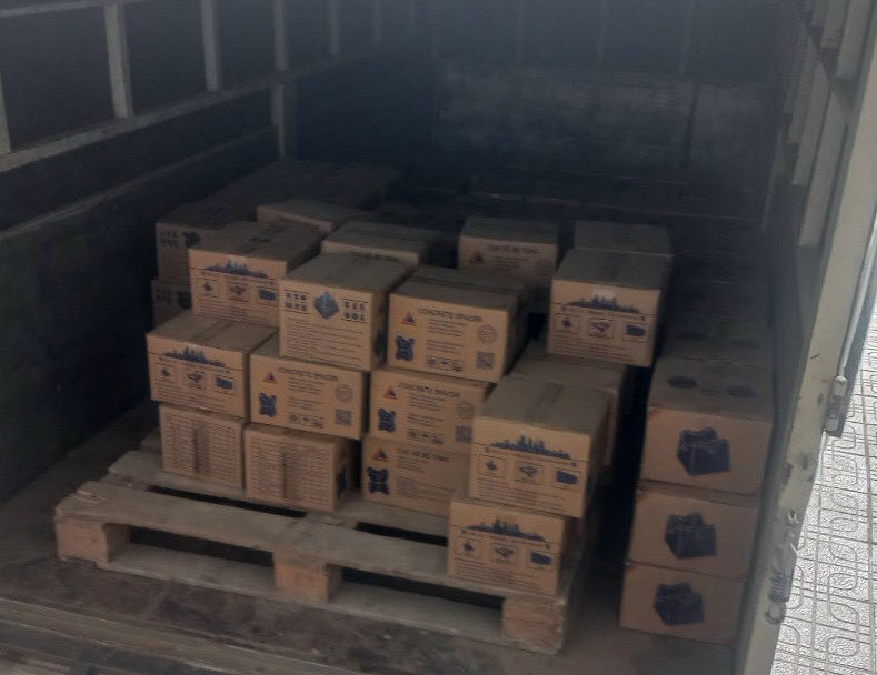 Công ty phụ kiện nhập khẩu Vạn Thành Công cung cấp con kê bê tông giá rẻ tốt nhất tại Bình Dương, Tphcm và các tỉnh